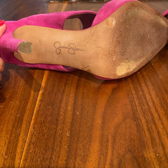 Jessica Simpson hot pink heels - Picture 4 of 5